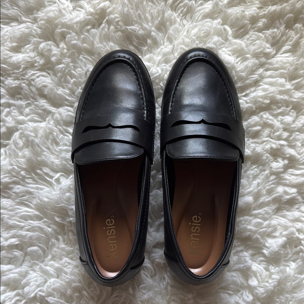 Kensie - Size 6 - Women’s Black Loafers